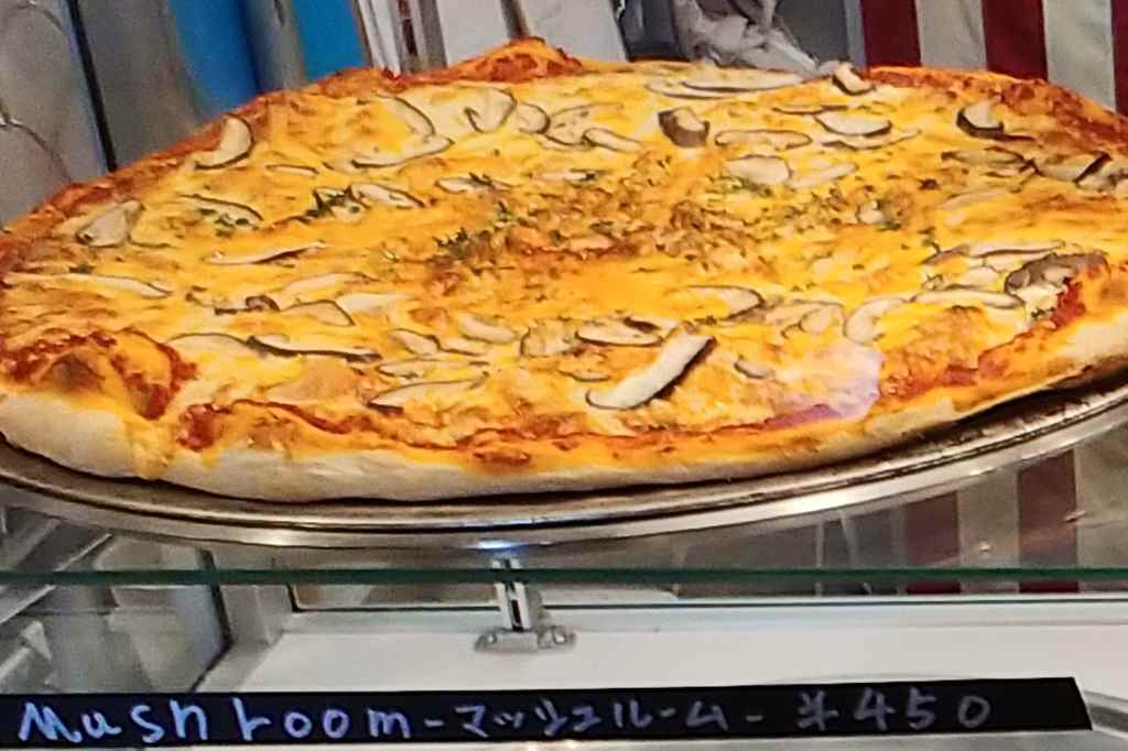 PIZZA LINDA ピザ
