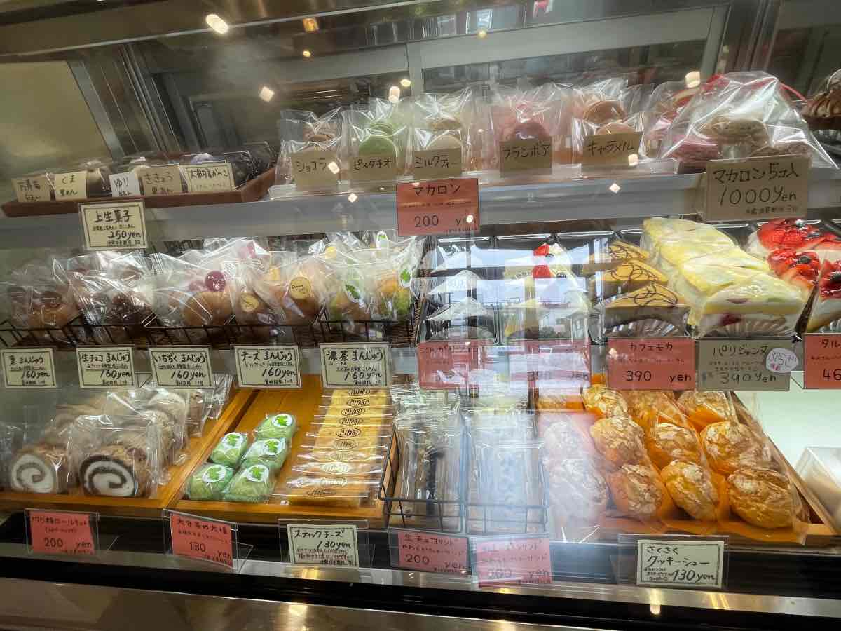 手作り菓子の店 MIYABI 冷蔵ケース