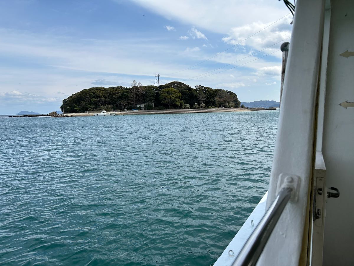 臼杵黒島 船から見た黒島