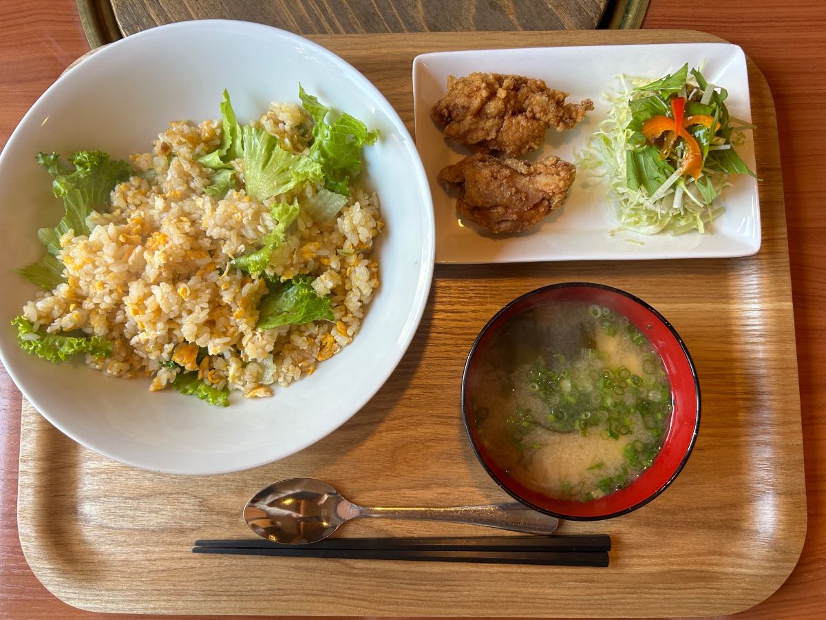 おうちごはんGoro 卵レタスチャーハン＆唐揚げ