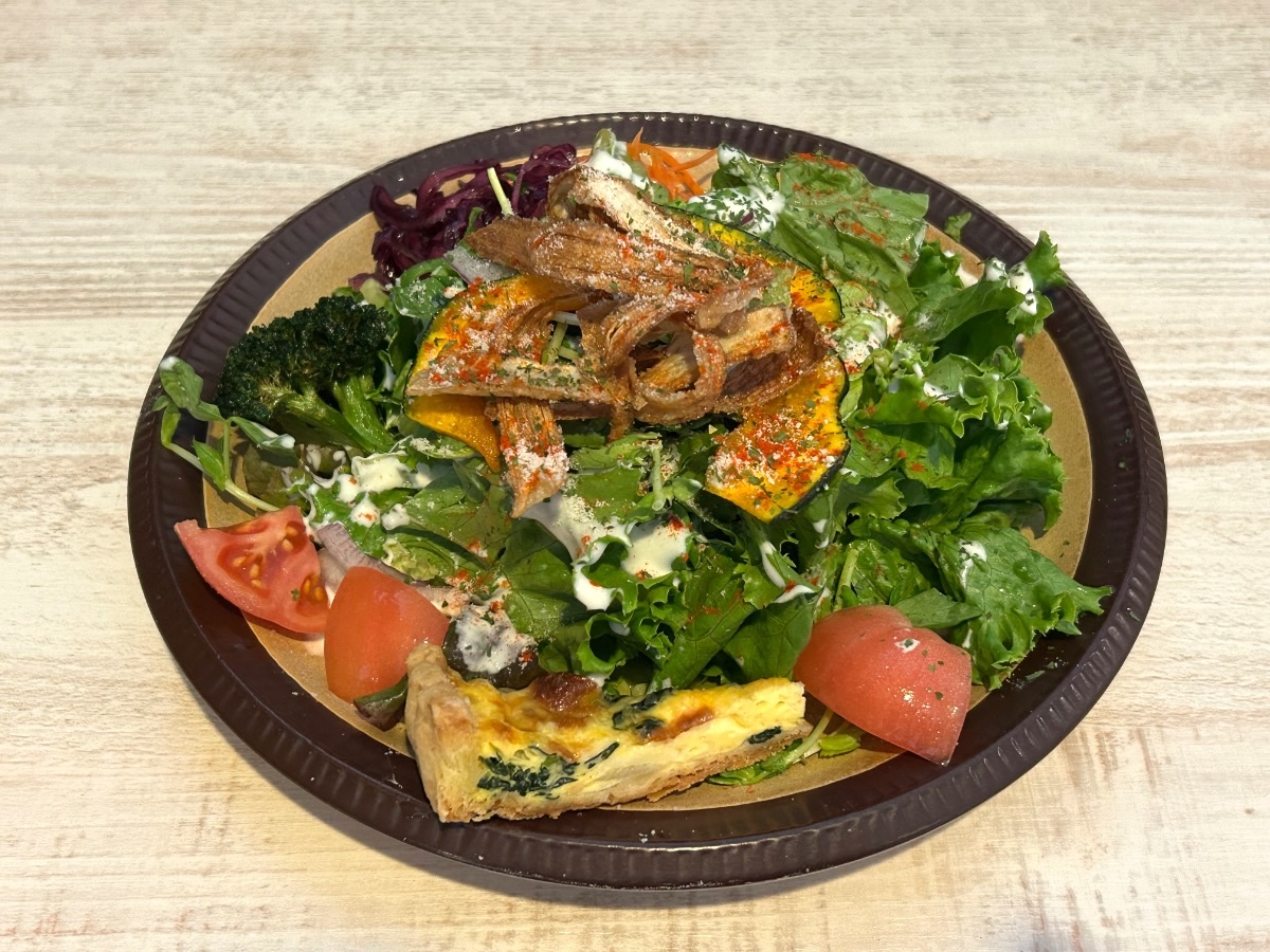 BURTON バートン cafe&kitchen サラダ