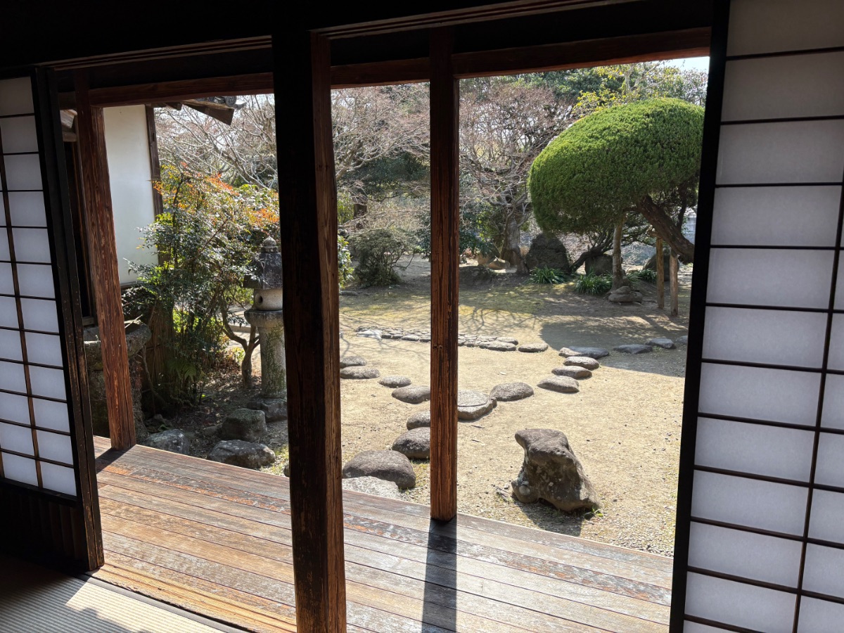 大原邸 邸宅から見る庭園